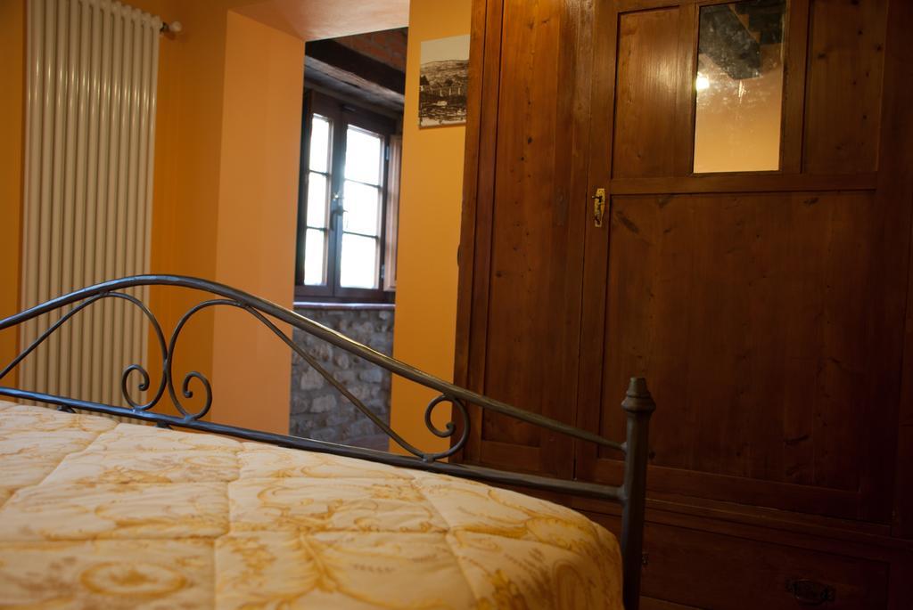 La Collina Dei Franchi Acomodação com café da manhã Camporgiano Quarto foto